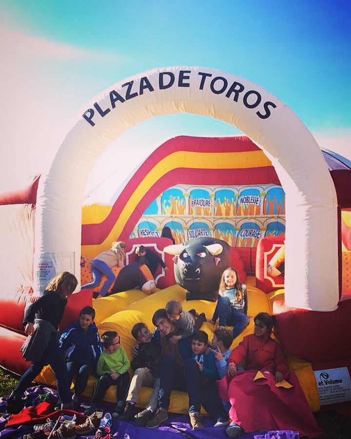 Andy Younes avec la jeunesse taurine
