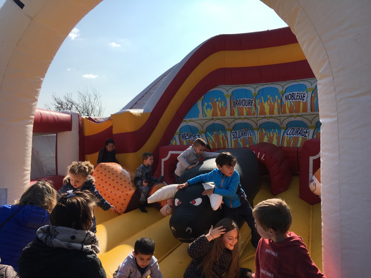 Arène gonflable Happycionado