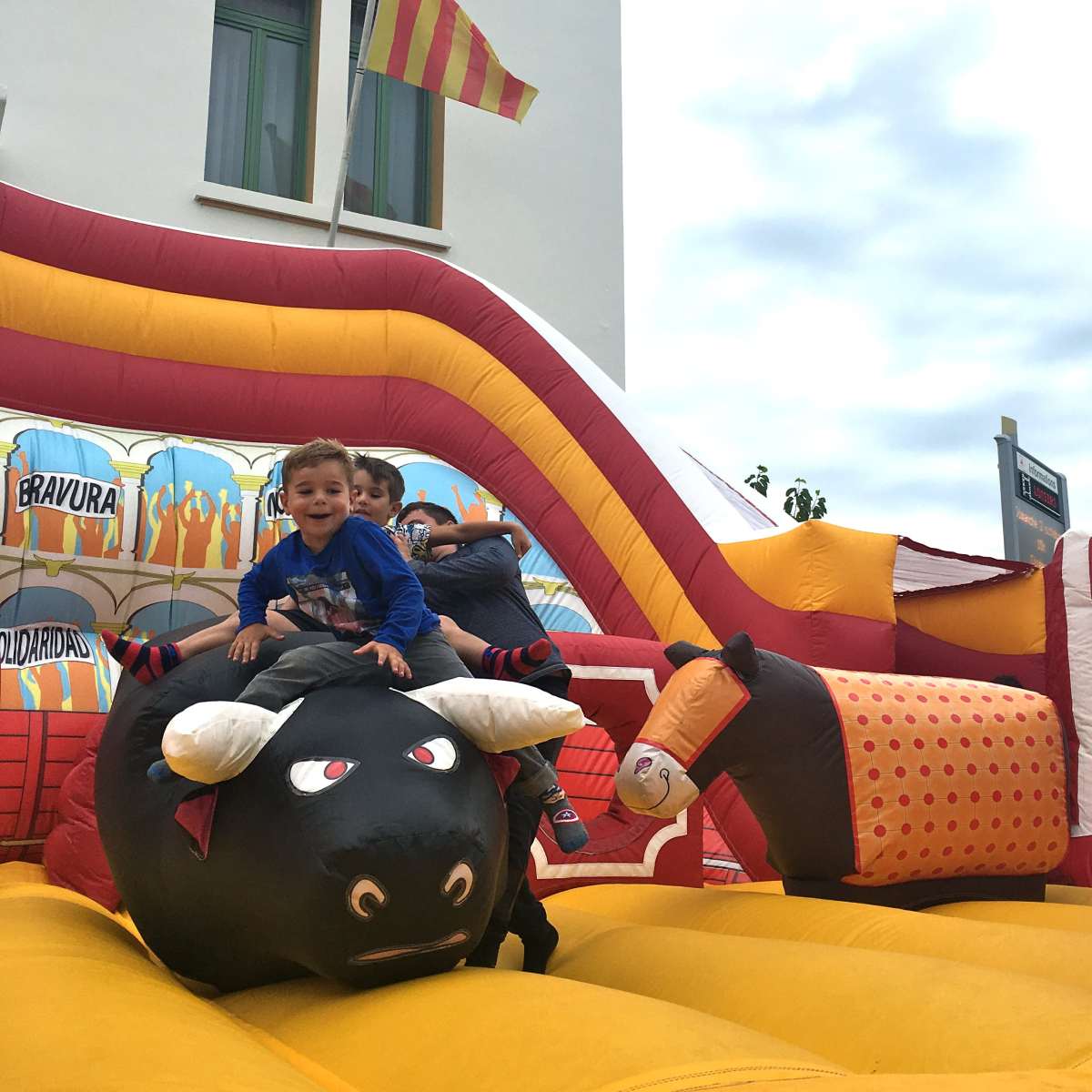 Aire de jeu gonflable Happycionado