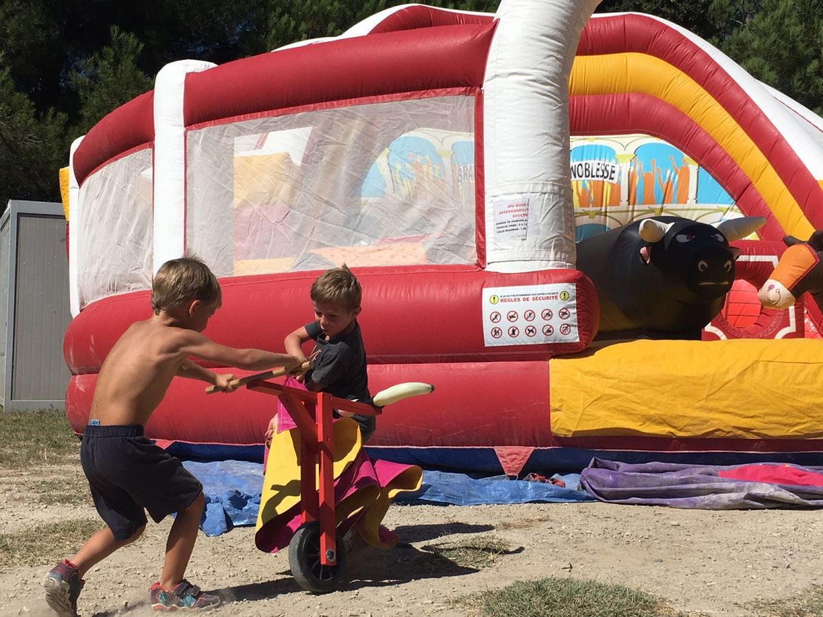 Corrida entre petits aficionados